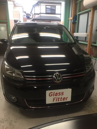 VW ゴルフ７　フロントガラス交換です！！